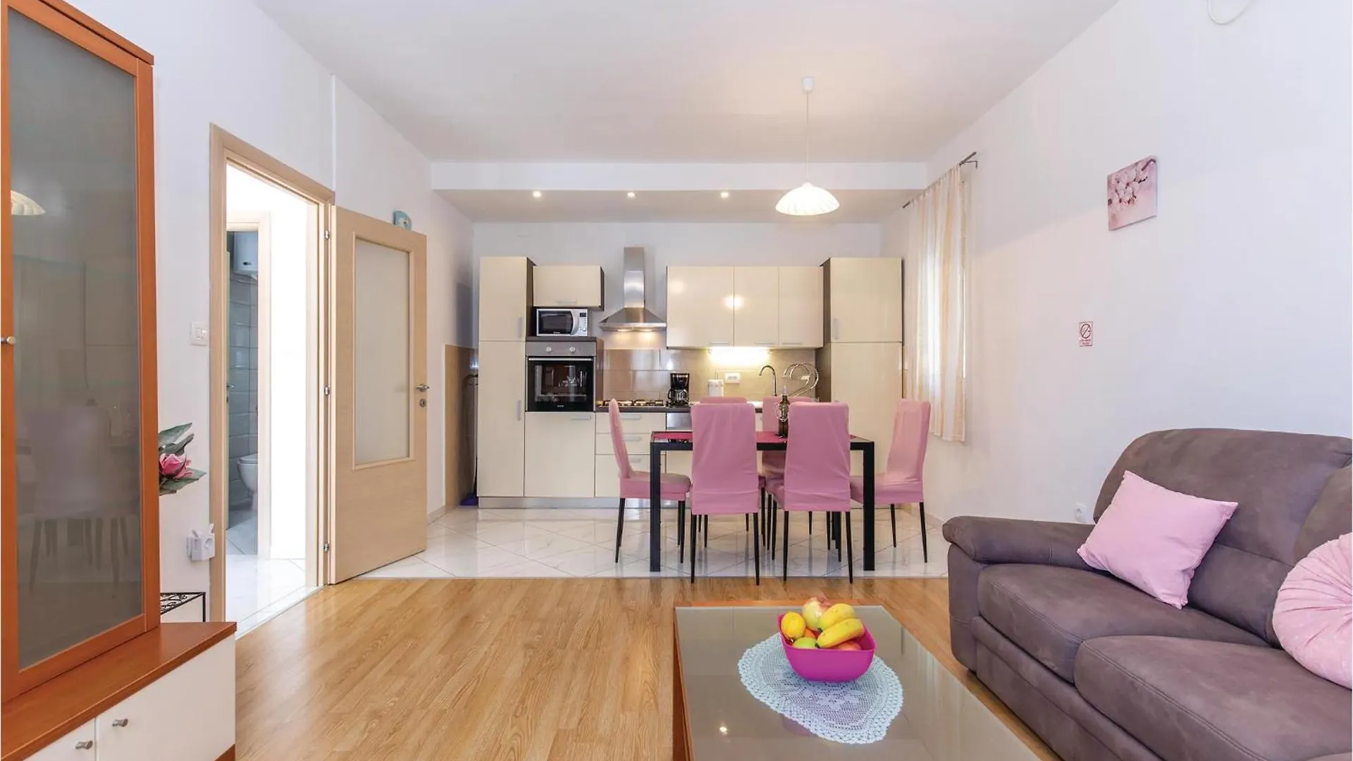 Amazing Home In Kostrena With Kitchen Croácia